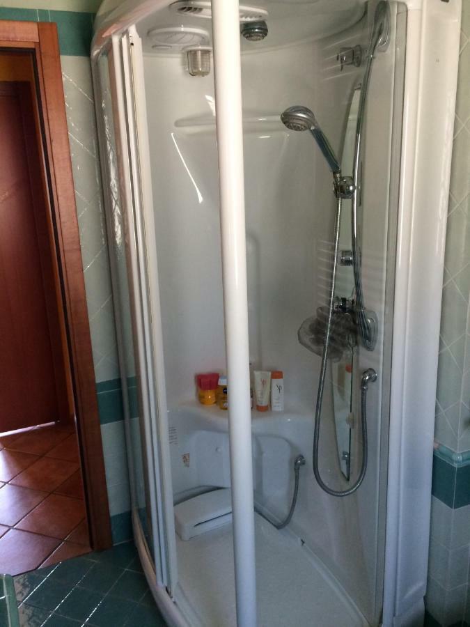 Villa Con Piscina A Imperia, Italy Buitenkant foto